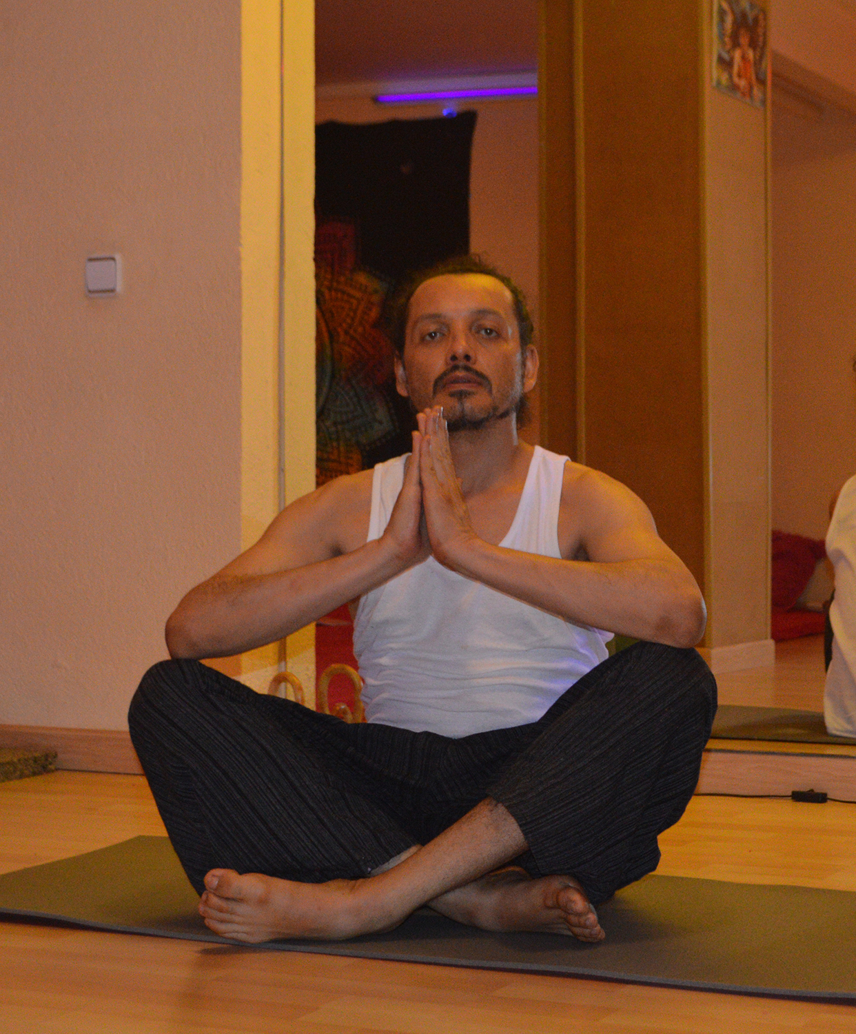 solomasajistas-cursos-y-talleres Terapias yoga y relajación 
