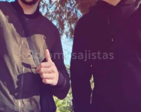 solomasajistas Masajistas Sevilla Masaje relajante entre dos chicos a la vez. 621355457