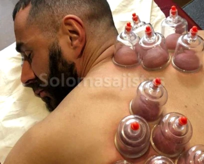 solomasajistas Masajistas							Barcelona Quiromasaje y MTCH