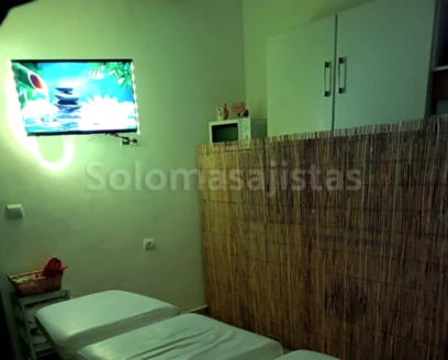 solomasajistas Masajes eróticos Cádiz Masajista erótica 644106511