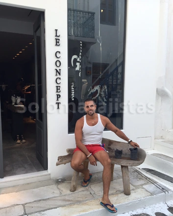 solomasajistas Masajes Gays							 Chico bien parecido ofrece