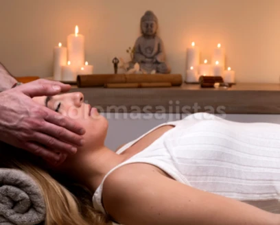 solomasajistas Terapias alternativas                    Barcelona Sanación energética reiki 652128173