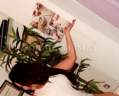 solomasajistas Masajistas Sevilla Masajes profesionales 653858883