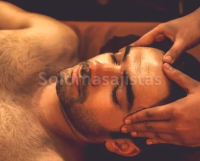 solomasajistas Masajistas masculinos                    Málaga Masaje sensitivo conciente con hombe experto  611018373