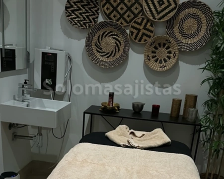 solomasajistas Terapias alternativas                    Málaga Osteopatia y masajes 619908312