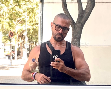 solomasajistas Masajistas masculinos                     Manos relajantes 676340057