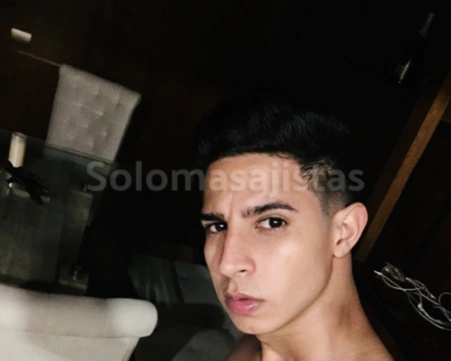 solomasajistas Masajistas masculinos Valencia Mateo joven masajista discreto particular sexy 647335856