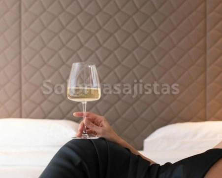 solomasajistas Masajes eróticos                    Barcelona Eva. Masajista de barcelona 657205969