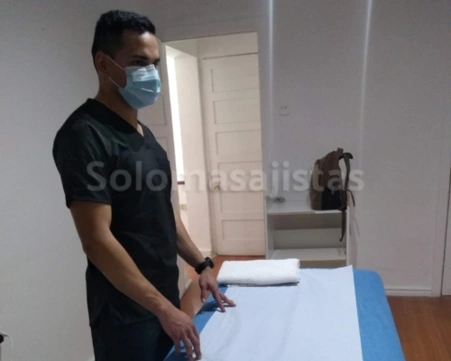 solomasajistas Masajes Terapéuticos                     Masajes a chicas +34625716