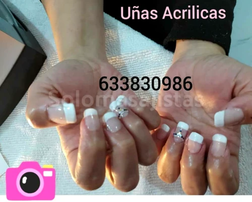 Uñas gel acrílico esmaltado semipermanente